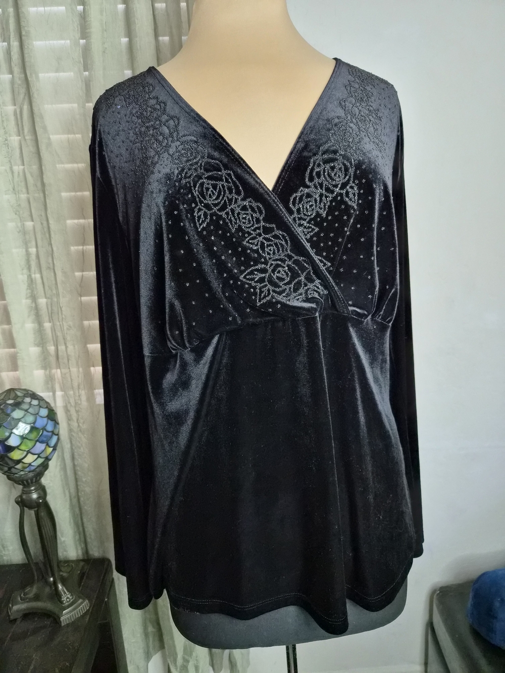 Vintage Lane Bryant Black Velvet Beaded Rose Top #0433